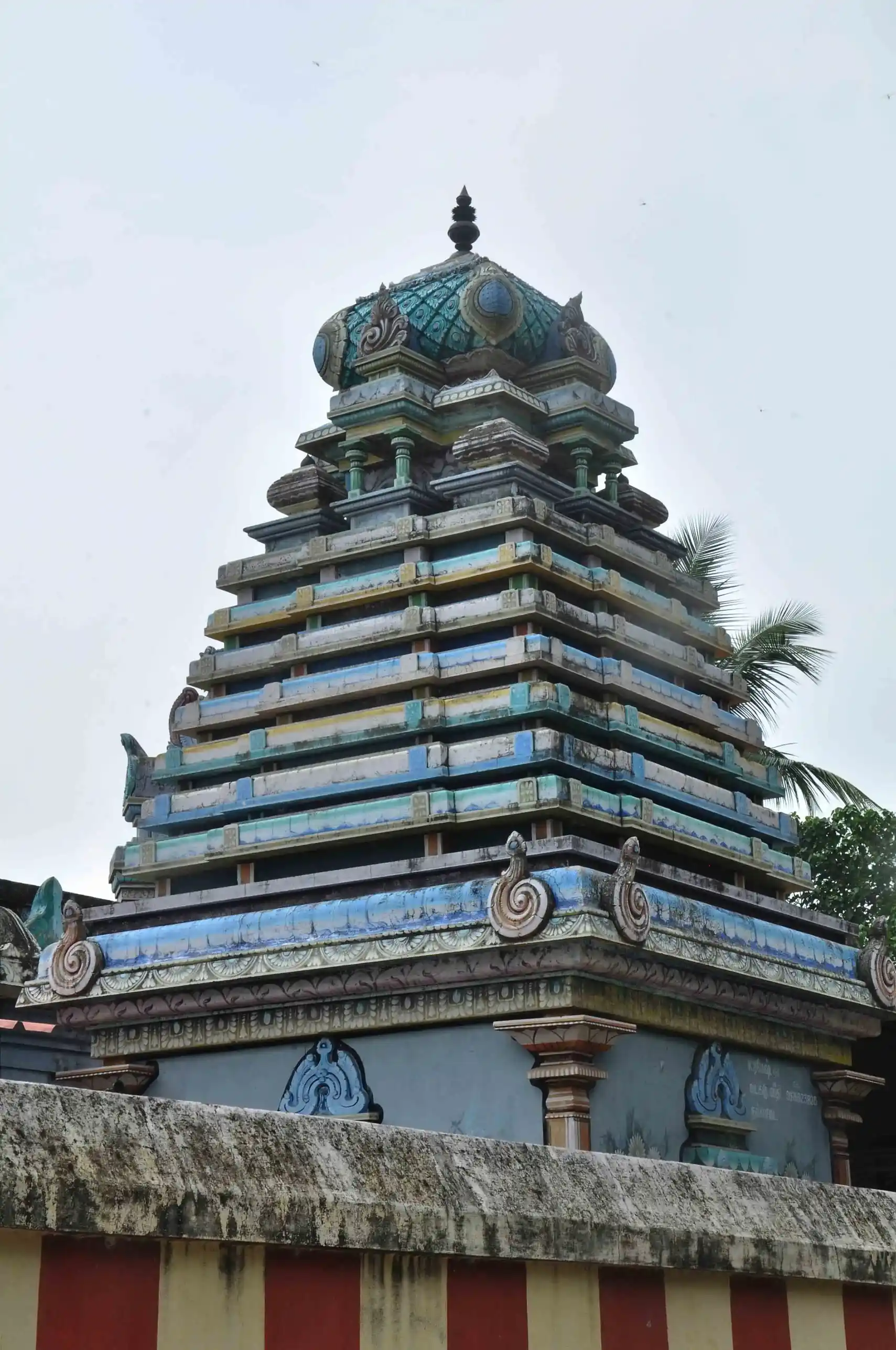 Arulmigu Lakshmi Narayana Perumal Temple, Nalladai - 609106 Arulmigu Lakshmi Narayana Perumal Temple, Nalladai - 609106, Mayiladuthurai - Ancient Temple Architecture and History Image 6