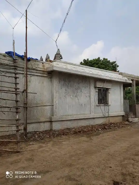 Arulmigu Lakshmi Narayana Perumal Temple, Near Street, Poovalai - 601201 அருள்மிகு லட்சுமி நாராயணசாமி திருக்கோயில், Near Street, திருக்கண்டலம் - 601201, Tiruvallur - Ancient Temple Architecture and History Image 2