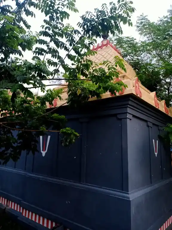 Arulmigu Lakshmi Narayana Perumal Temple, Othiyathur - 614710 அருள்மிகு லெட்சுமிநாராயணப்பெருமாள் திருக்கோயில், Othiyathur - 614710, Thiruvarur - Ancient Temple Architecture and History Image 4