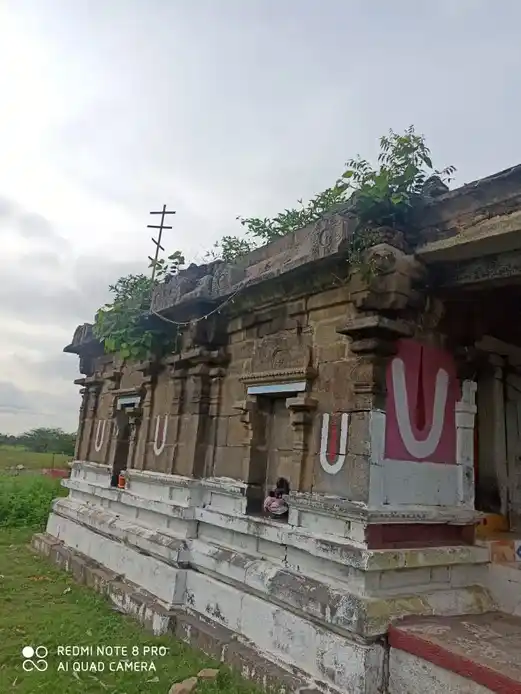 Arulmigu Lakshmi Narayana Perumal Temple, Out Side The Village, Senji - 602001 அருள்மிகு லட்சுமி நாராயணப்பெருமாள் திருக்கோயில், Out Side The Village, Senji - 602001, Tiruvallur - Ancient Temple Architecture and History Image 2