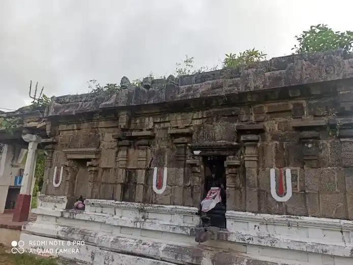 Arulmigu Lakshmi Narayana Perumal Temple, Out Side The Village, Senji - 602001 அருள்மிகு லட்சுமி நாராயணப்பெருமாள் திருக்கோயில், Out Side The Village, Senji - 602001, Tiruvallur - Ancient Temple Architecture and History Image 4
