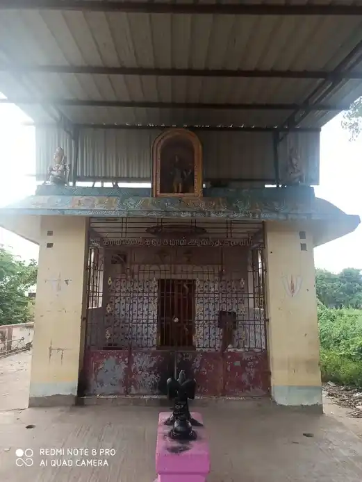 Arulmigu Lakshmi Narayana Perumal Temple, Out Side The Village, Senji - 602001 அருள்மிகு லட்சுமி நாராயணப்பெருமாள் திருக்கோயில், Out Side The Village, Senji - 602001, Tiruvallur - Ancient Temple Architecture and History Image 6