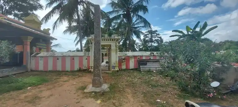 Arulmigu Lakshmi Narayana Perumal Temple, Ozhughur - 631001