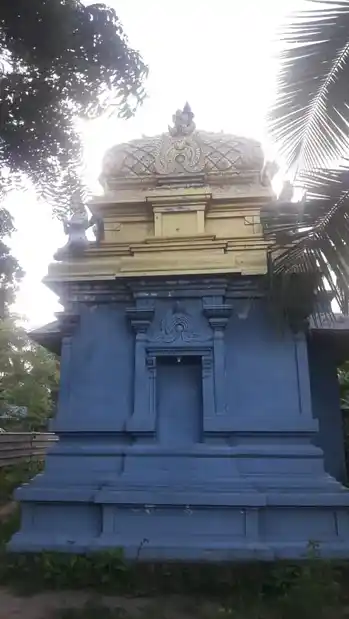 Arulmigu Lakshmi Narayana Perumal Temple, Padalam - 603308 அருள்மிகு லட்சுமி நாராயண பெருமாள் திருக்கோயில், லட்சுமி நாராயணபுரம் - 603308, Chengalpattu - Ancient Temple Architecture and History Image 4