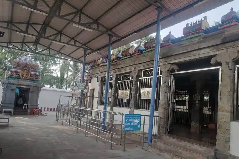 Arulmigu Lakshmi Narayana Perumal Temple, Palani - 624601 அருள்மிகு லட்சுமி நாராயண பெருமாள் திருக்கோயில், பழனி - 624601, Dindigul - Ancient Temple Architecture and History Image 5