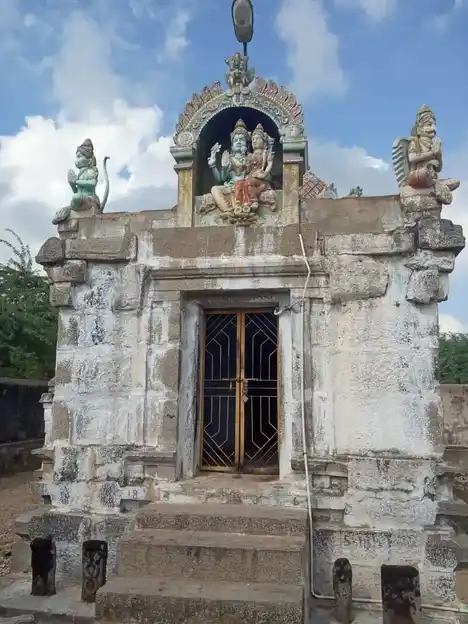 Arulmigu Lakshmi Narayana Perumal Temple, Periyakurukkai, Periyakurukkai - 621105 ArulmiguLakshmi Narayana perumal Temple, Periyakurukkai, Periyakurukkai - 621105, Thiruchirappalli - Ancient Temple Architecture and History Image 2