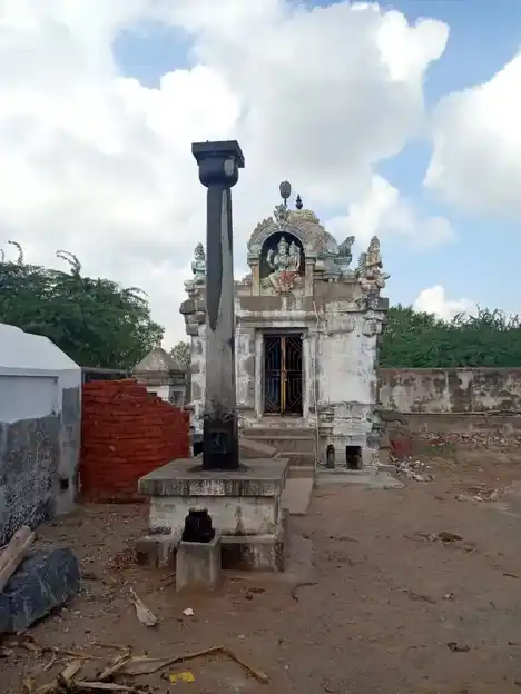 Arulmigu Lakshmi Narayana Perumal Temple, Periyakurukkai, Periyakurukkai - 621105 ArulmiguLakshmi Narayana perumal Temple, Periyakurukkai, Periyakurukkai - 621105, Thiruchirappalli - Ancient Temple Architecture and History Image 4