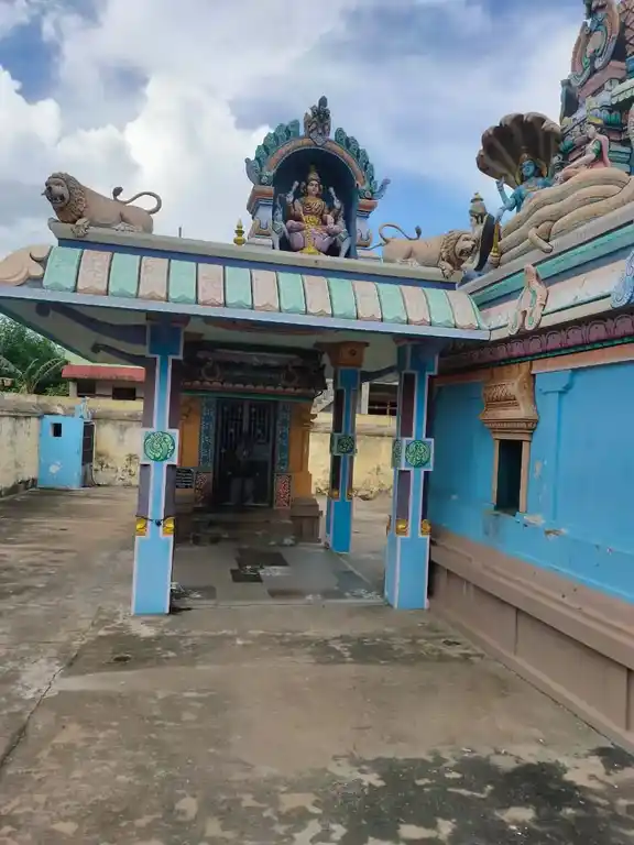 Arulmigu Lakshmi Narayana Perumal Temple, Sengurichi - 606115 அருள்மிகு லட்சுமிநாராயணப்பெருமாள் திருக்கோயில், Sengurichi - 606115, Kallakurichi - Ancient Temple Architecture and History Image 5