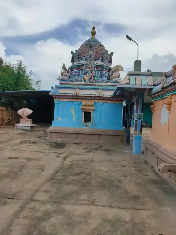 Arulmigu Lakshmi Narayana Perumal Temple, Sengurichi - 606115 அருள்மிகு லட்சுமிநாராயணப்பெருமாள் திருக்கோயில், Sengurichi - 606115, Kallakurichi - Ancient Temple Architecture and History Image 6