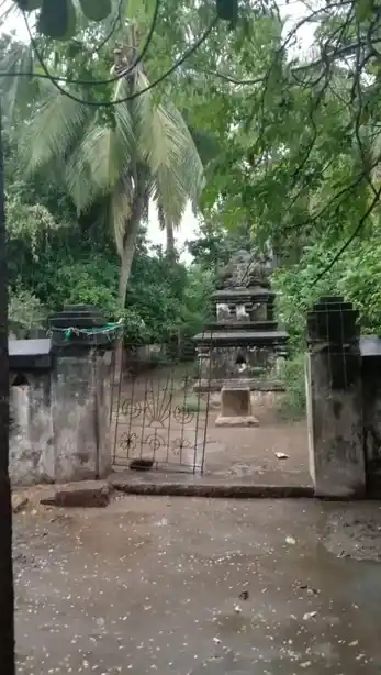 Arulmigu Lakshmi Narayana Perumal Temple, Thenelapakkam - 604408 அருள்மிகு லட்சுமிநாராயணபெருமாள் திருக்கோயில், Thenelapakkam - 604408, Tiruvannamalai - Ancient Temple Architecture and History Image 4