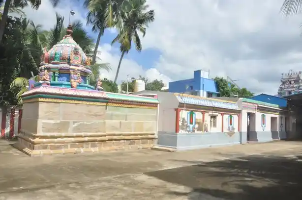 Arulmigu Lakshmi Narayana Perumal Temple, Theperuma Nallur - 612204 Arulmigu Lakshmi Narayana Perumal Temple, Theperuma Nallur - 612204, Thanjavur - Ancient Temple Architecture and History Image 2