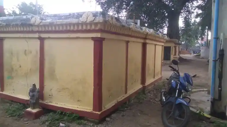 Arulmigu Lakshmi Narayana Perumal Temple, Vellavedu - 600124