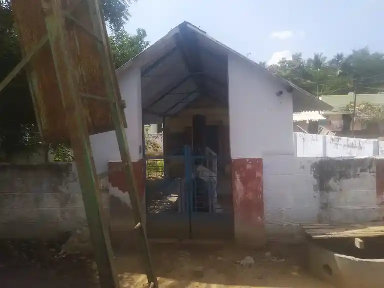 Arulmigu Lakshmi Narayana Perumaltemple, Melakkattalai, Mayanur - 639108 அருள்மிகு லெட்சுமி நாராயணப்பெருமாள் திருக்கோயில், Melakkattalai, Mayanur - 639108, Karur - Ancient Temple Architecture and History Image 4