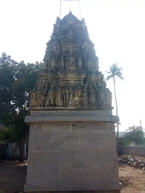 Arulmigu Lakshmi Narayana Swamy Temple, Buddireddipatti - 635302 Arulmigu Lakshmi Narayana Swamy Temple, புத்திரெட்டிபட்டி - 635302, Dharmapuri - Ancient Temple Architecture and History Image 2