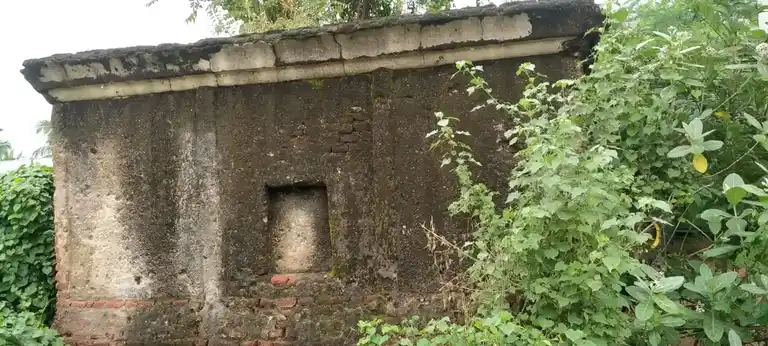 Arulmigu Lakshmi Narayana Swamy Temple, Koothanur - 606402 அருள்மிகு லட்சுமிநாராயணப்பெருமாள் திருக்கோயில், மூக்கனூர் - 606402, Kallakurichi - Ancient Temple Architecture and History Image 3