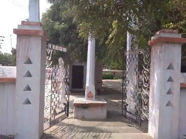 Arulmigu Lakshmi Narayanaperumal Temple, Kuda Nagaram - 632601 அருள்மிகு லட்சுமிநாராயணப்பெருமாள் திருக்கோயில், கூடநகரம் - 632601, Vellore - Ancient Temple Architecture and History Image 4