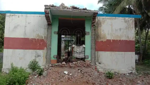 Arulmigu Lakshmi Narayanaperumal Temple, Malapuram - 614205 Arulmigu Lakshmi NarayanaPerumal Temple, Malapuram - 614205, Thanjavur - Ancient Temple Architecture and History Image 8