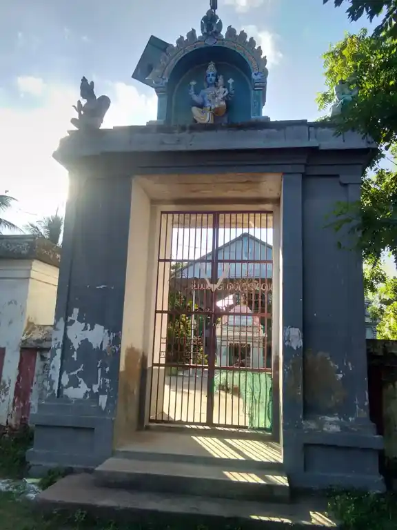 Arulmigu Lakshmi Narayanaperumal Temple, Melaperumpallam - 609107 Temple