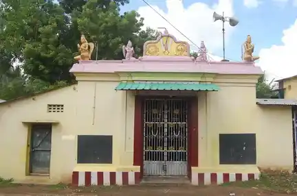 Arulmigu Lakshmi Narayanaperumal Temple, Railady, Sitharkadu, Mayiladuthurai - 609001 Temple