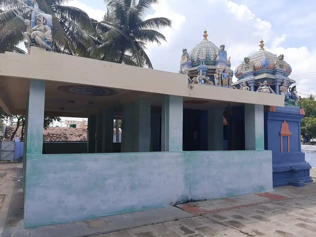 Arulmigu Lakshmi Narayanaperumal Temple, Rasipalayam - 641402 அருள்மிகு லட்சுமிநாராயணப்பெருமாள் திருக்கோயில், Rasipalayam - 641402, Coimbatore - Ancient Temple Architecture and History Image 5