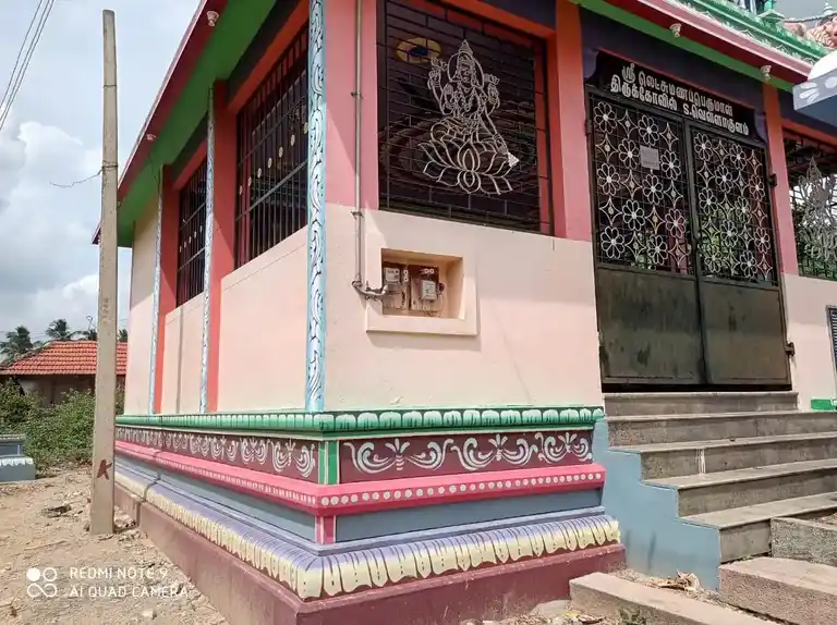 Arulmigu Lakshmi Narayanaperumal Temple, S.Vellakulam - 625701 Arulmigu Lakshmi Narayanaperumal Temple, S.Vellakulam - 625701, Madurai - Ancient Temple Architecture and History Image 4
