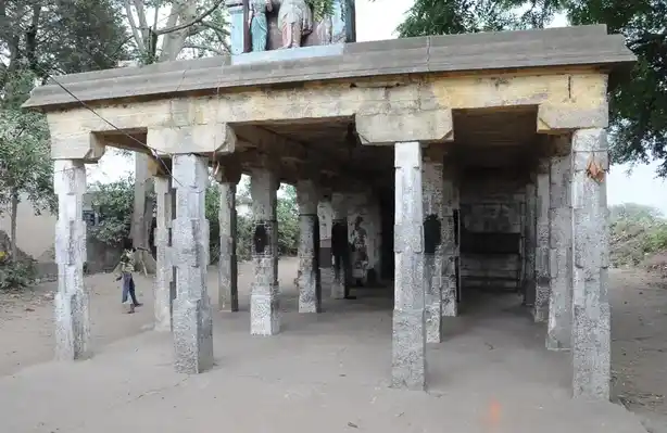 Arulmigu Lakshmi Narayanaperumal Temple, T.V.Puthur - 606110 அருள்மிகு லட்சுமி நாராயணப்பெருமாள் திருக்கோயில், டி.வி.புத்தூர் - 606110, Cuddalore - Ancient Temple Architecture and History Image 2