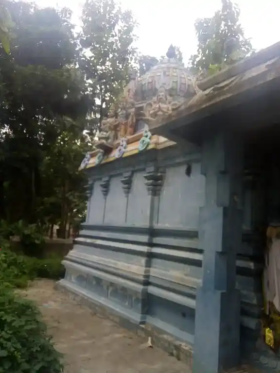 Arulmigu Lakshmi Narayanaperumal Temple, Vanpakkam - 607105 அருள்மிகு லட்சுமி நாராயணபெருமாள் திருக்கோயில், Vanpakkam - 607105, Cuddalore - Ancient Temple Architecture and History Image 4