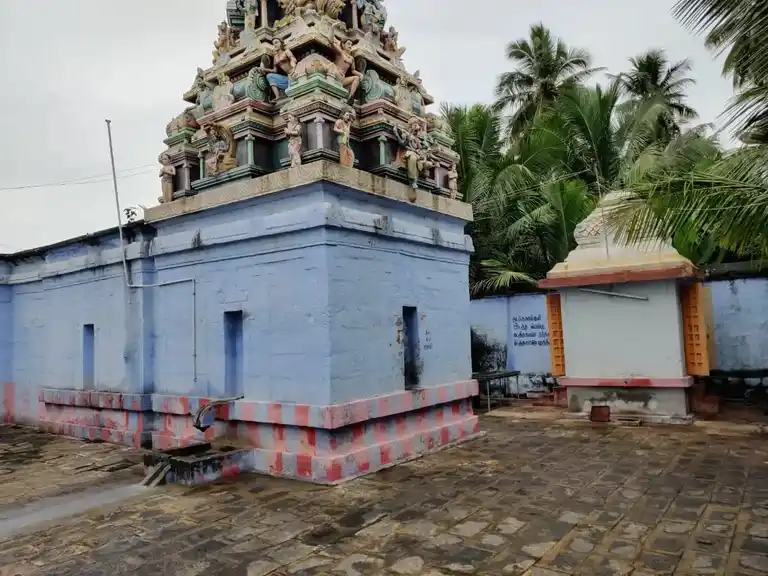 Arulmigu Lakshmi Narayanaperumal Temple, Vathalagundu - 624202 அருள்மிகு லெட்சுமி நாராயணப்பெருமாள் திருக்கோயில், வத்தலக்குண்டு - 624202, Dindigul - Ancient Temple Architecture and History Image 4