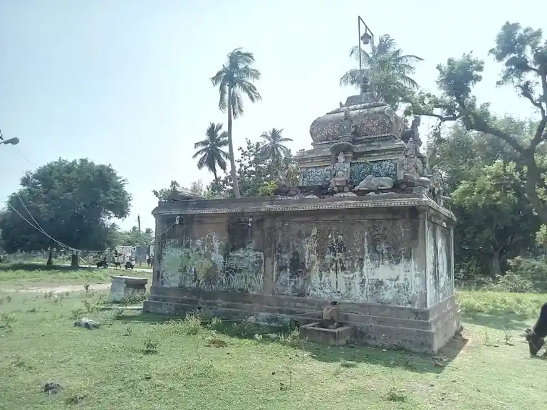 Arulmigu Lakshmi Narayanapperumal Temple, Kaasavayal - 614621 அருள்மிகு லெட்சுமிநாராயணப் பெருமாள் திருக்கோயில், Kaasavayal - 614621, Pudukkottai - Ancient Temple Architecture and History Image 3