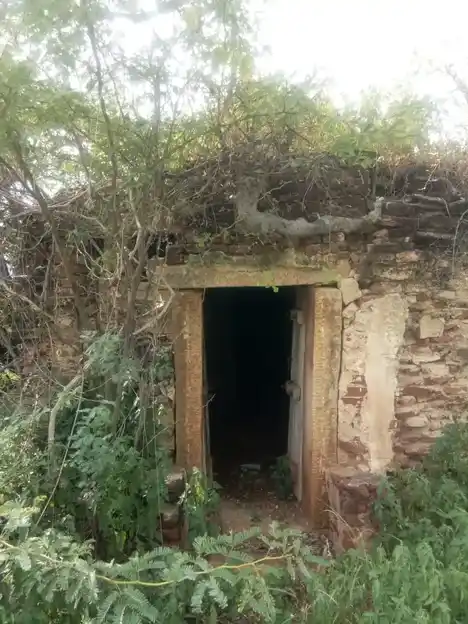 Arulmigu Lakshmi Narayanapperumal Temple, Nadanthai - 639111