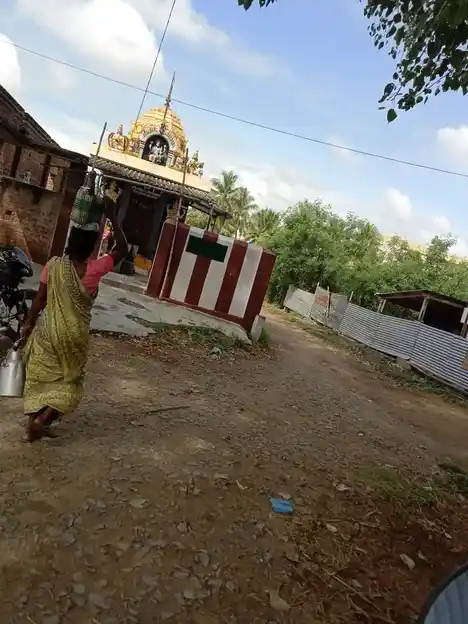 Arulmigu Lakshmi Narayanaswamy Temple, Lakshmanasamuthiram - 636102 அருள்மிகு இலட்சுமி நாராயணசாமி திருக்கோயில், Lakshmanasamuthiram - 636102, Salem - Ancient Temple Architecture and History Image 2