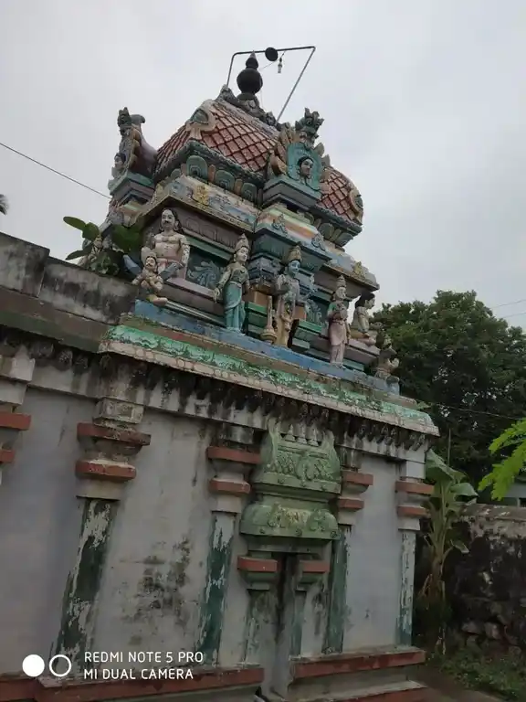 Arulmigu Lakshmi Narayanaswamy Temple, Pottipuram - 636309 அருள்மிகு லட்சும் நாராயணசுவாமி திருக்கோயில், Pottipuram - 636309, Salem - Ancient Temple Architecture and History Image 2