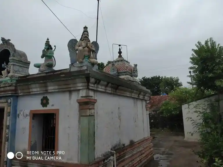 Arulmigu Lakshmi Narayanaswamy Temple, Pottipuram - 636309 அருள்மிகு லட்சும் நாராயணசுவாமி திருக்கோயில், Pottipuram - 636309, Salem - Ancient Temple Architecture and History Image 4