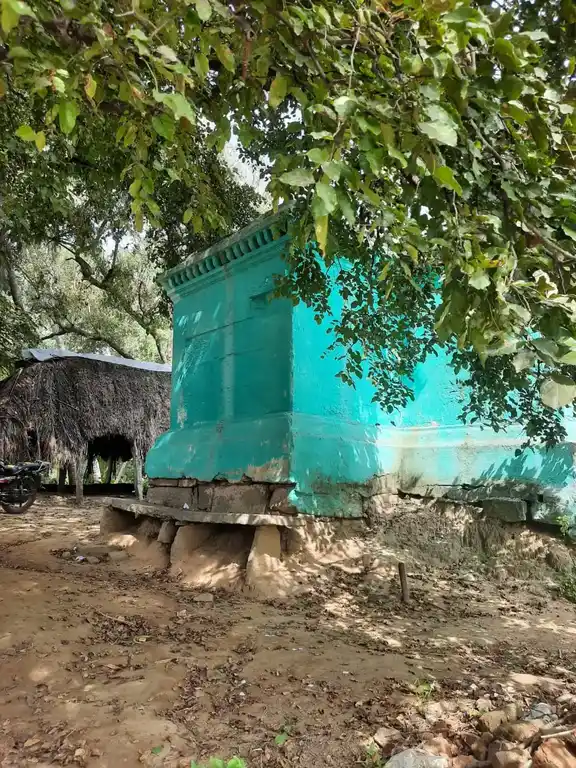 Arulmigu Lakshmi Narayanaswamy Temple, Sowtahalli, Sowtahalli - 635112 அருள்மிகு இலட்சுமி நாராயணசாமி திருக்கோயில், சௌட்டஅள்ளி - 635112, Krishnagiri - Ancient Temple Architecture and History Image 3