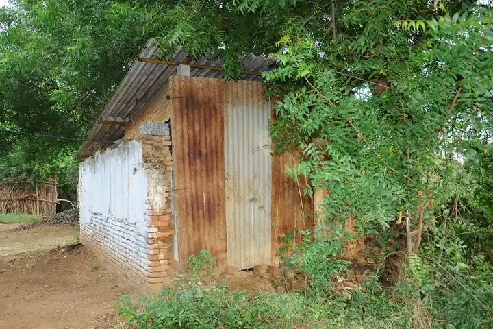 Arulmigu Lakshmi Narayaperumal Temple, Achamapuram - 639004