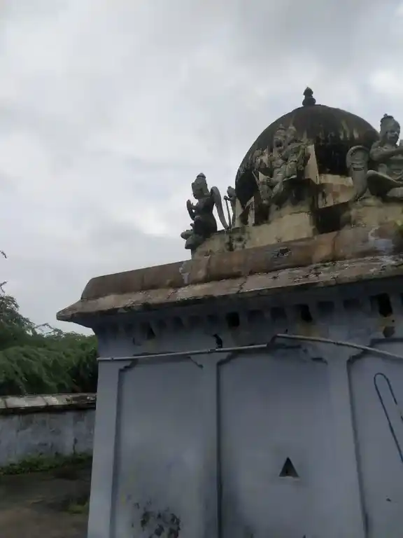 Arulmigu Lakshmi Narayaperumal Temple, Pulipakkam - 603107 அருள்மிகு லட்சுமி நாராயணப்பெருமாள் திருக்கோயில், Pulipakkam - 603107, Kancheepuram - Ancient Temple Architecture and History Image 3