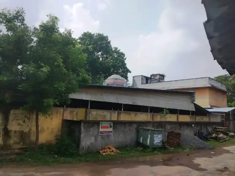 Arulmigu Lakshmi Naryanaperumal Temple, Anumanthapuram, Thirumailadi - 609101 அருள்மிகு லெட்சுமிநாராயணபெருமாள் திருக்கோயில், Anumanthapuram, Sirkali - 609101, Mayiladuthurai - Ancient Temple Architecture and History Image 2