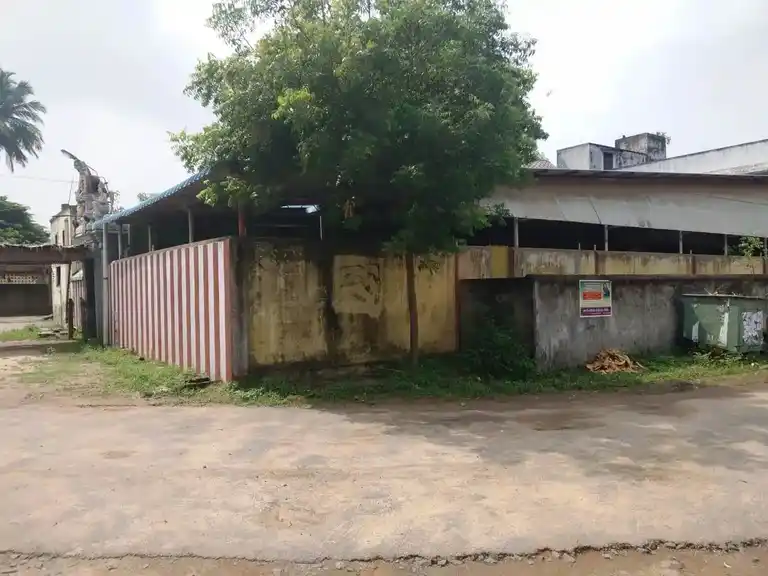 Arulmigu Lakshmi Naryanaperumal Temple, Anumanthapuram, Thirumailadi - 609101 அருள்மிகு லெட்சுமிநாராயணபெருமாள் திருக்கோயில், Anumanthapuram, Sirkali - 609101, Mayiladuthurai - Ancient Temple Architecture and History Image 4