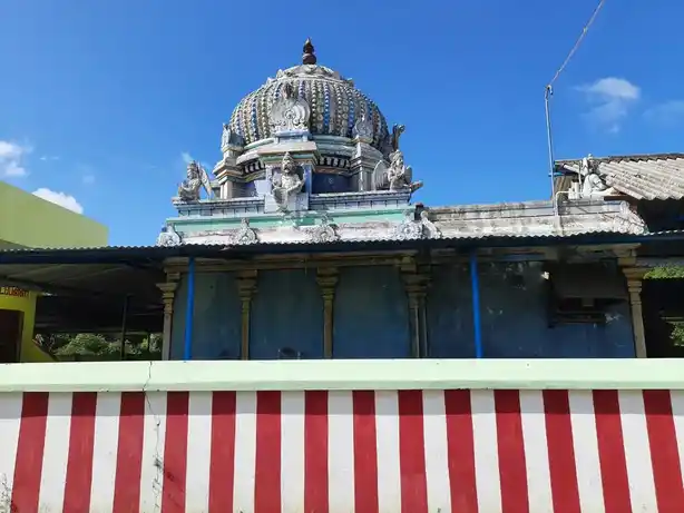 Arulmigu Lakshmi Naryanaperumal Temple, Erukoor - 609110 அருள்மிகு லெஷ்மி நாராயணபெருமாள் திருகோயில், Sirkali - 609110, Mayiladuthurai - Ancient Temple Architecture and History Image 4