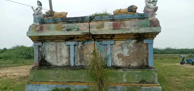 Arulmigu Lakshmiamman Temple, Lakshmiamman Temple, Area, Poonkulam - 601204 Arulmigu Lakshmiamman Temple, Lakshmiamman Templearea, Poonkulam - 601204, Tiruvallur - Ancient Temple Architecture and History Image 4