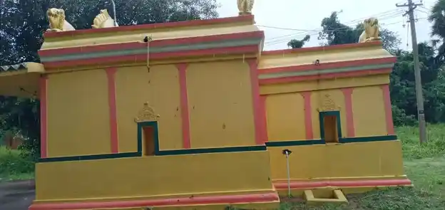 Arulmigu Lakshmiamman Temple, Near Ration Shop, Chennavaram - 601201 அருள்மிகு லட்சுமியம்மன் திருக்கோயில், Near Ration Shop, Chennavaram - 601201, Tiruvallur - Ancient Temple Architecture and History Image 3