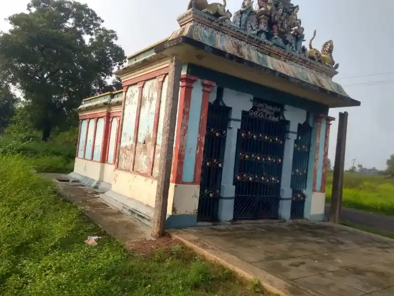 Arulmigu Lakshmiamman Temple, Near Street, Periyapuliyur - 601201 அருள்மிகு லட்சுமி அம்மன் திருக்கோயில், Near Street, Periyapuliyur - 601201, Tiruvallur - Ancient Temple Architecture and History Image 3