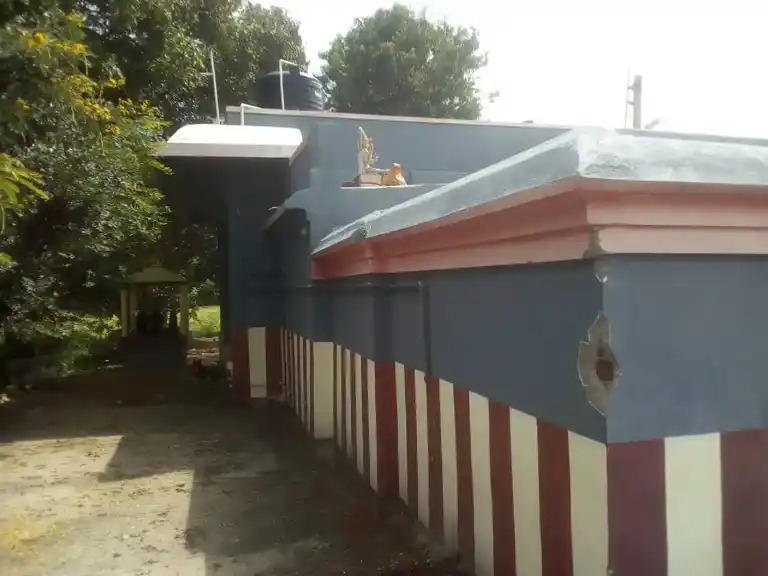 Arulmigu Lakshminarasimaswami Temple, Ozhaiyur - 603107 அருள்மிகு லட்சுமிநரசிம்மசுவாமி திருக்கோயில், Ozhaiyur - 603107, Kancheepuram - Ancient Temple Architecture and History Image 3