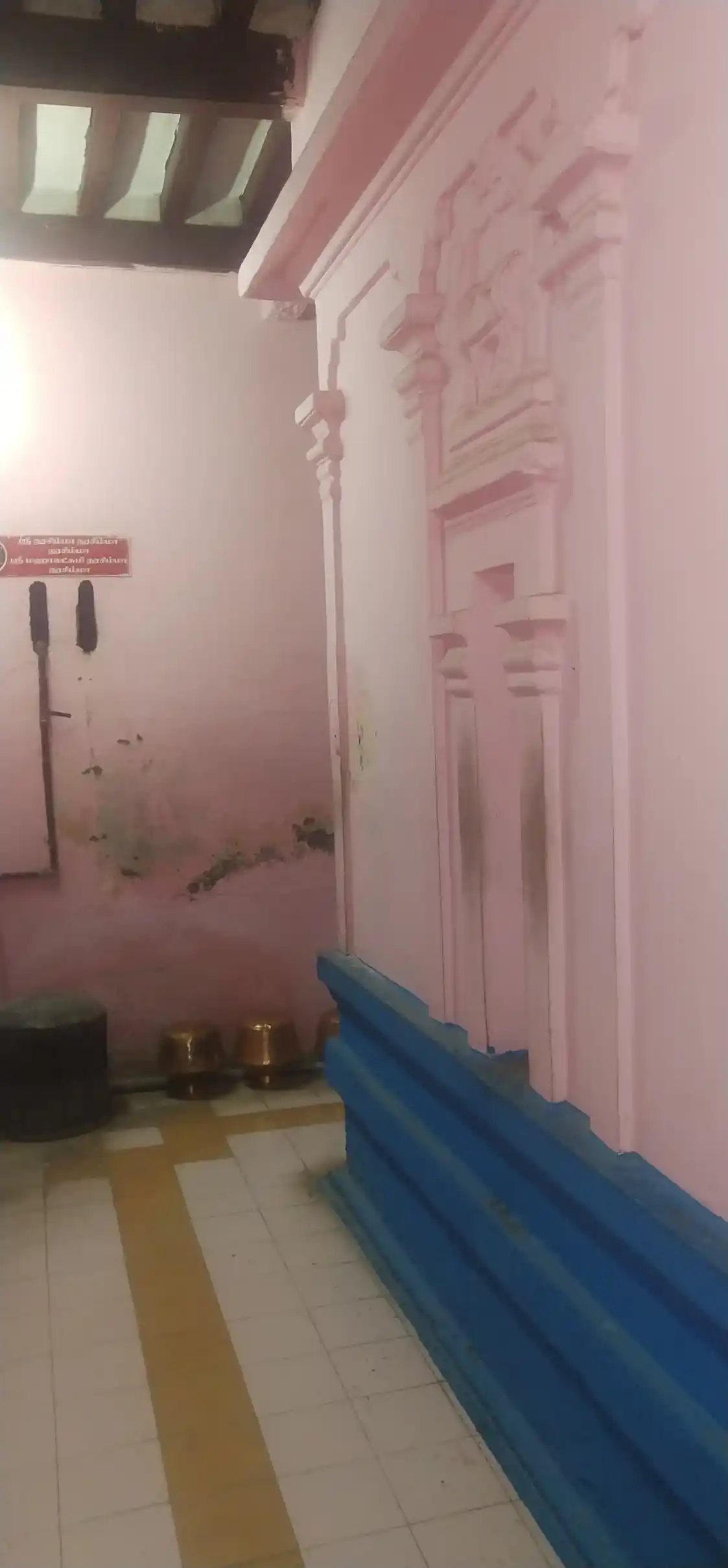 Arulmigu Lakshminarasimaswamy Temple, Dharapuram - 638656 அருள்மிகு லெட்சுமி நரசிம்மசாமி திருக்கோயில், தாராபுரம் - 638656, Tiruppur - Ancient Temple Architecture and History Image 2