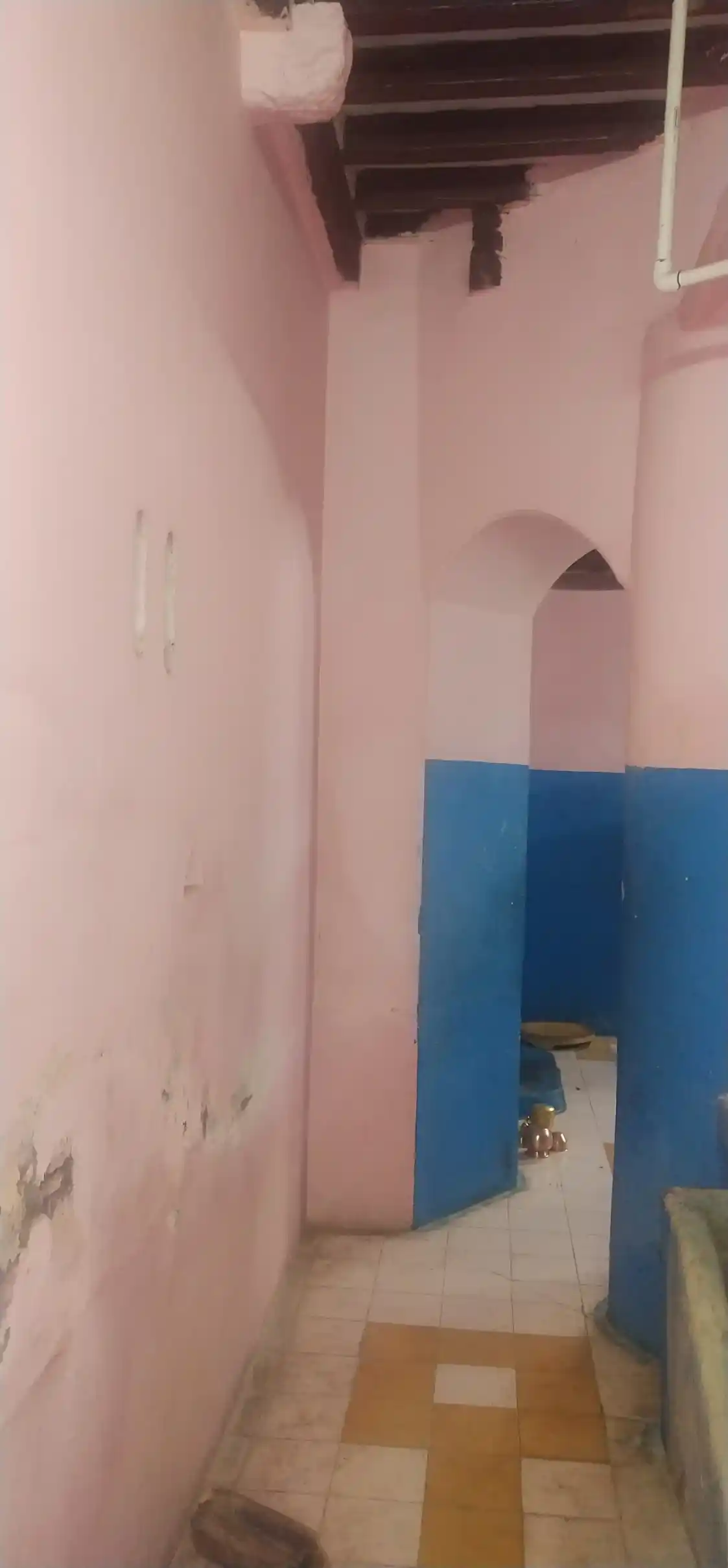 Arulmigu Lakshminarasimaswamy Temple, Dharapuram - 638656 அருள்மிகு லெட்சுமி நரசிம்மசாமி திருக்கோயில், தாராபுரம் - 638656, Tiruppur - Ancient Temple Architecture and History Image 3