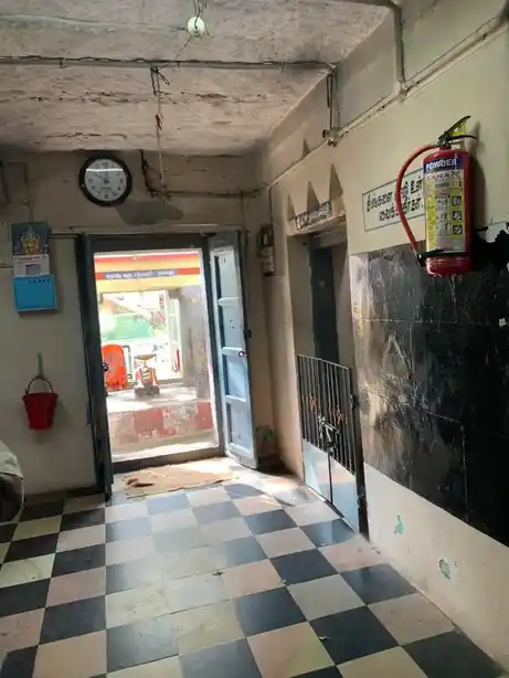 Arulmigu Lakshminarasimhaswamy Temple, Madam - 631209 அருள்மிகு இலட்சுமி நரசிம்ம சுவாமி திருக்கோயில், மாடம் - 631209, Tiruvallur - Ancient Temple Architecture and History Image 7