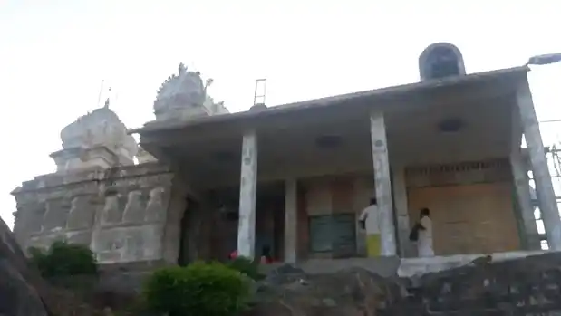 Arulmigu Lakshminarasimma Temple, Polur - 606803 அருள்மிகு இலட்சுமிநரசிம்ம சுவாமி திருக்கோயில், போளூர் - 606803, Tiruvannamalai - Ancient Temple Architecture and History Image 6