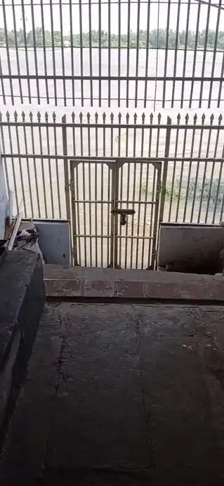 Arulmigu Lakshminarasimmaperumal Temple, Odadurai, Thiruchirappalli - 620002 அருள்மிகு லட்சுமிநரசிங்கப்பெருமாள் திருக்கோயில், திருச்சிராப்பள்ளி - 620002, Thiruchirappalli - Ancient Temple Architecture and History Image 4