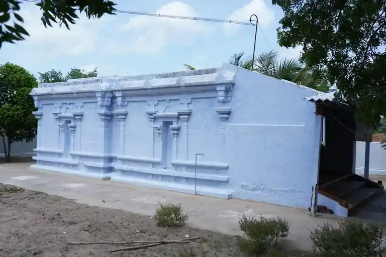 Arulmigu Lakshminarayana Perumal Temple, Cholamadevi - 642113 அருள்மிகு இலட்சுமி நாராயணப்பெருமாள் திருக்கோயில், Cholamadevi - 642113, Tiruppur - Ancient Temple Architecture and History Image 7