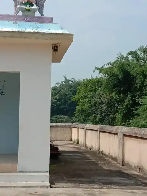 Arulmigu Lakshminarayana Perumal Temple, Kaanchivoi - 612203 அருள்மிகு லெட்சுமிநாராயண பெருமாள் திருக்கோயில், காஞ்சிவாய் - 612203, Mayiladuthurai - Ancient Temple Architecture and History Image 2